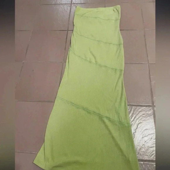 VIBRANT GREEN SEE YOU MONDAY STRAPLESS RIBBED MIDI DRESS SIZE LARGE - Picture 9 of 13